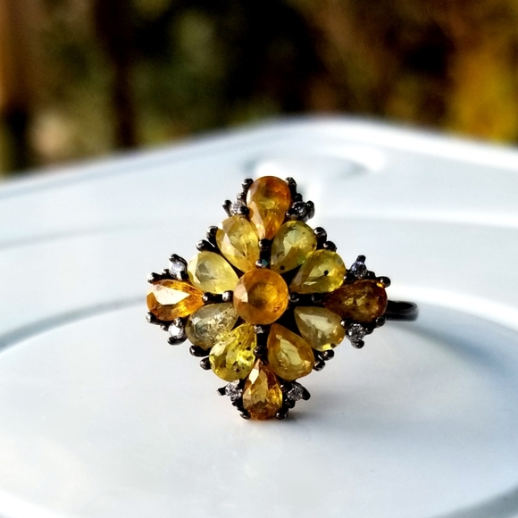 Vintage oxidized sterling silver with yellow and orange sapphires ring - Picture 8 of 16
